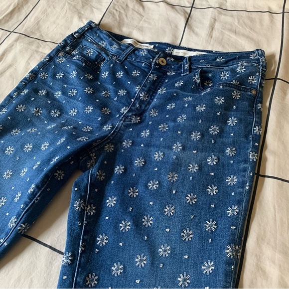 Pilcro by Anthropologie High Rise Bootcut Embroidered Jeans 31 - Picture 2 of 9